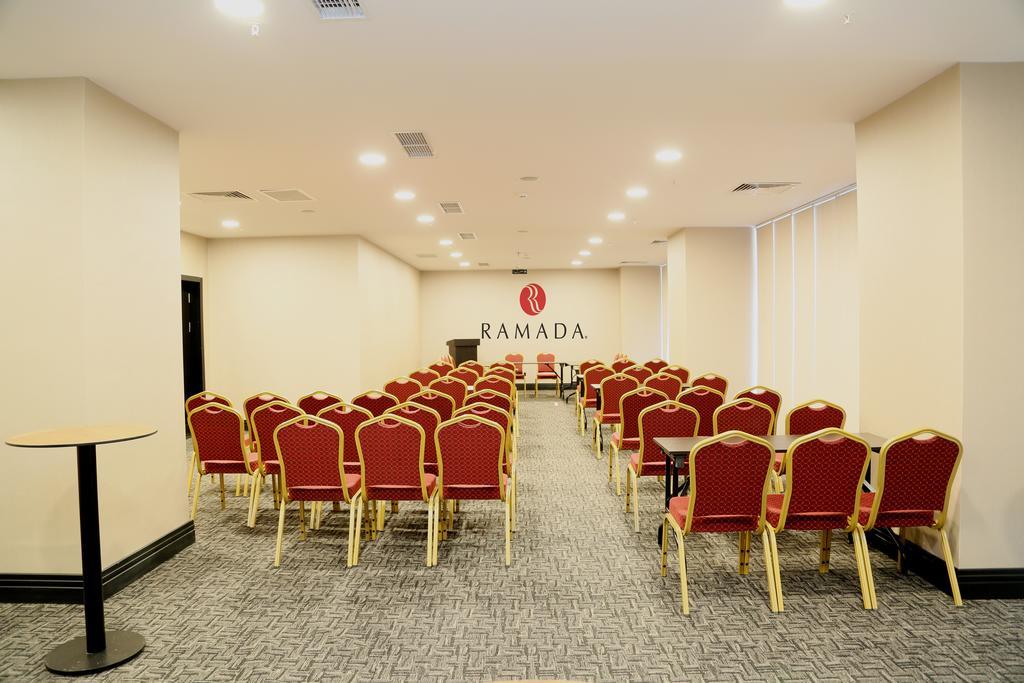 Ramada Hotel & Suites Sisli Istanbul Exterior foto